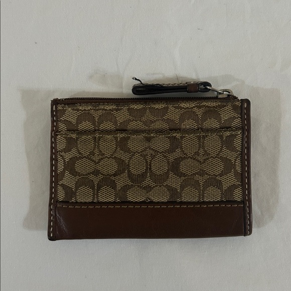Coach Card Holder - Signature Logo - Key Chain Coin Purse - Picture 2 of 4